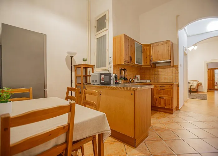 Jackquaters Silver * 布达佩斯