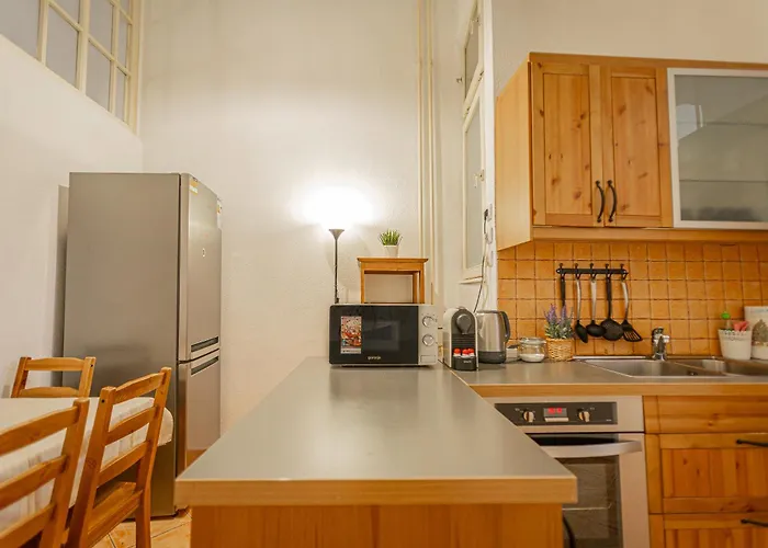 Jackquaters Silver 公寓 *