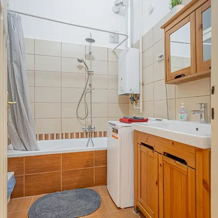 Jackquaters Silver بودابست