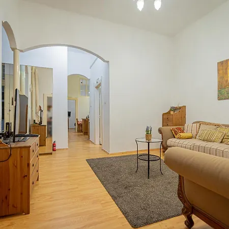 Jackquaters Silver Apartamento Budapest